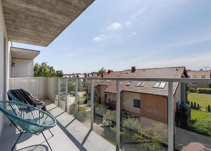 Modern & Spacious Apartment With Air Conditioning & Parking By Renters Prestige