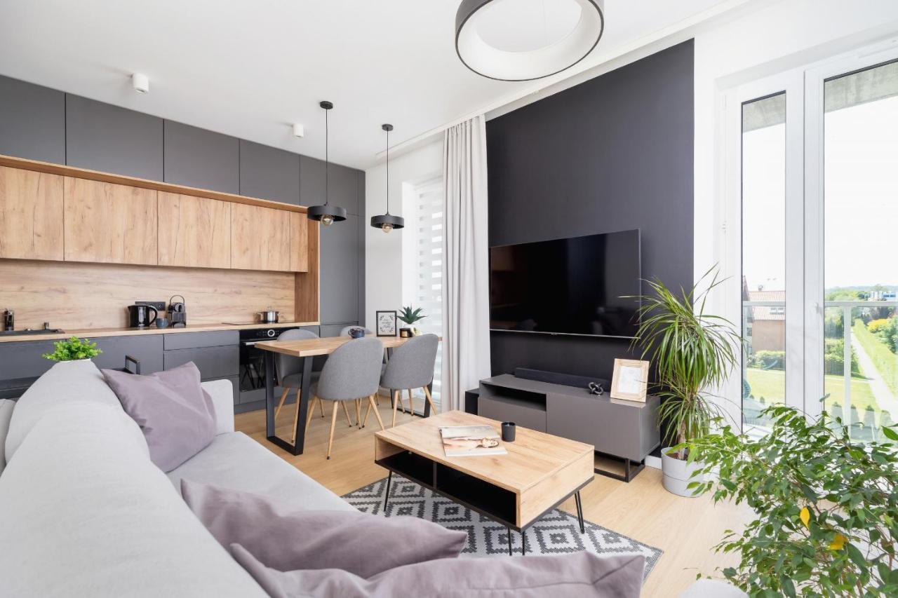 Leilighet Modern & Spacious With Air Conditioning & Parking By Renters Prestige *